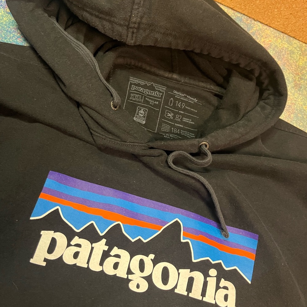 PATAGONIA XXL BLACK Men's P-6 Logo Uprisal Hoody